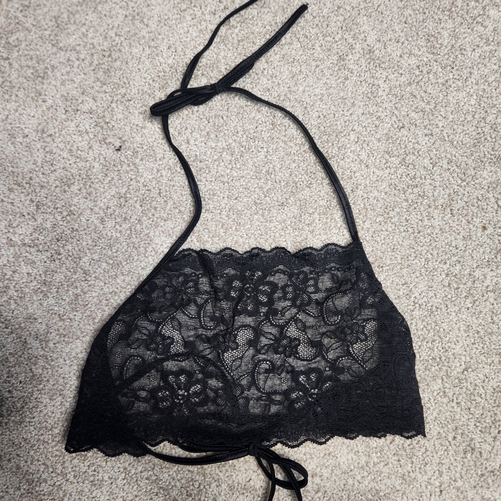 Lace Lingerie Set - image 5